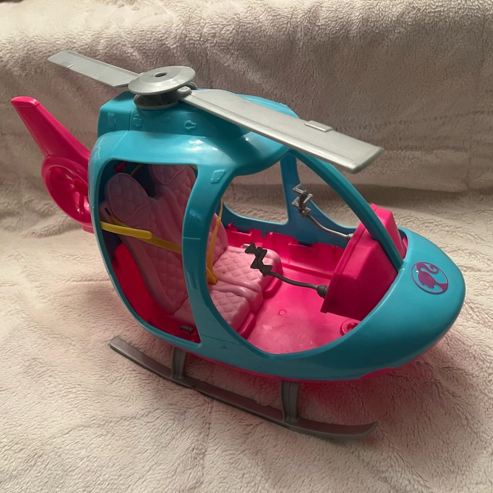 💕 Mattel Barbie Dreamhouse Adventures Pink & Blue Helicopter - Picture 10 of 16
